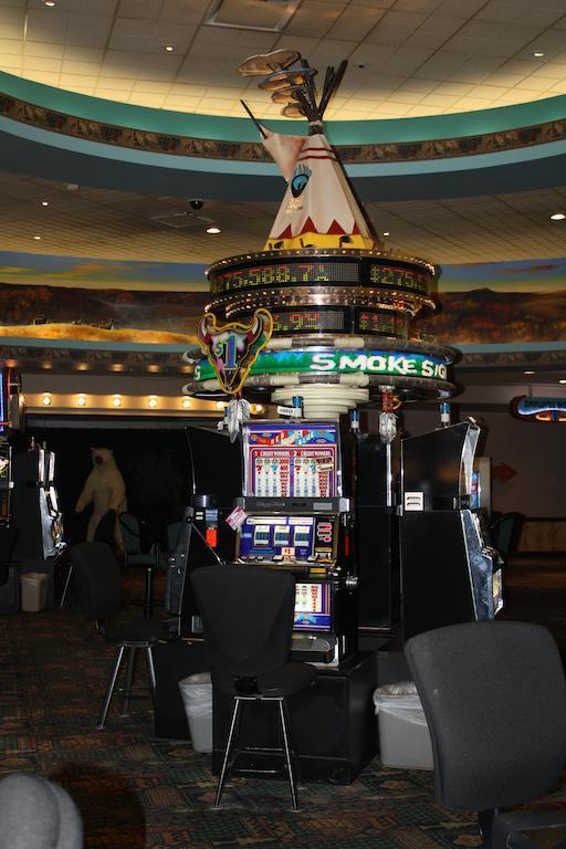 Bear Claw Casino & Hotel Kenosee Park Екстер'єр фото